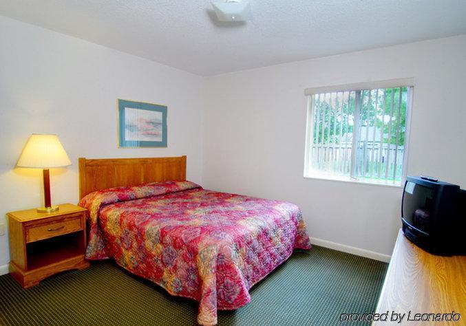 Affordable Suites Rocky Mount Pokoj fotografie